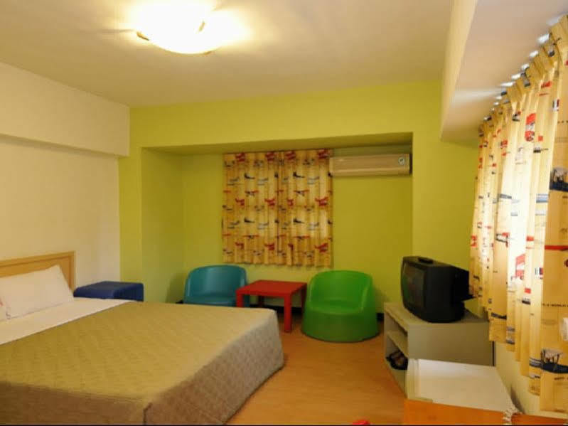 Hwa Hong Hotel Гаосюн Экстерьер фото